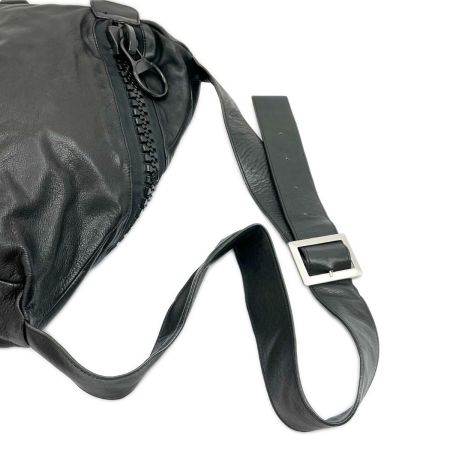  KAWAKAWA カワカワ 斜め掛けショルダー レザーバッグ ブラック レディース ﾃﾞｶｼﾞｯﾌﾟ 黒