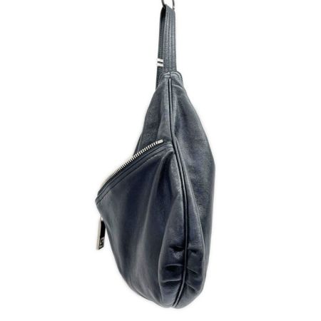  FENDI フェンディ セミショルダーバッグ 布袋・ギャランティ付 ハガレ有 レディース ブラック