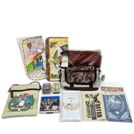   わちふぃーるど グッズまとめ ポーチ バッグ ハンカチ マスクケース ミニスライド缶 ホビー 
