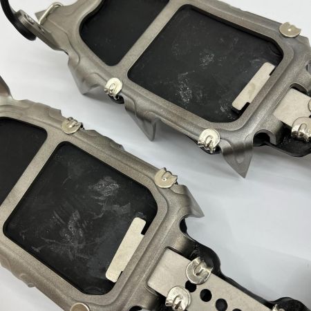  SALEWA 12本爪アイゼン ブラック