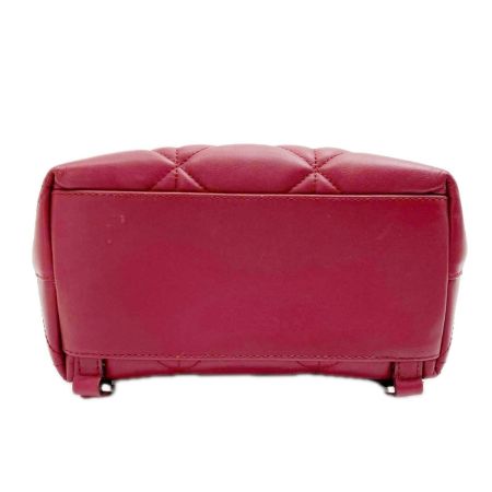  FURLA フルラ フォルチューナキルティング スモールバックパック リュック 布袋付 レディース レッド