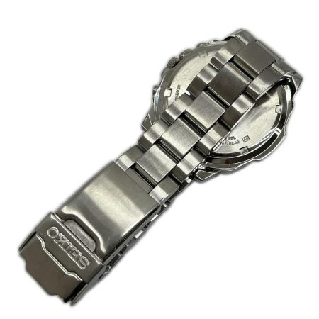  SEIKO セイコー クォーツ 腕時計 クロノグラフ SND495PC シルバー/レッド