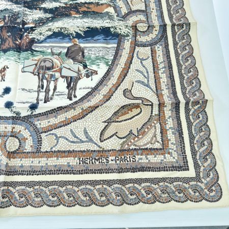 HERMES エルメス スカーフ ヒラヤマ杉の下で シルク100% 茶系