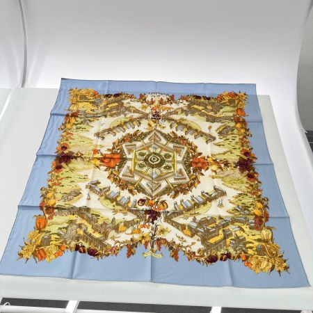 HERMES エルメス スカーフ  楽園にて シルク100% 水色系