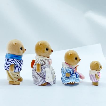   シルバニアファミリー ラッコファミリー ４体まとめセット 人形 おもちゃ 子供用品 