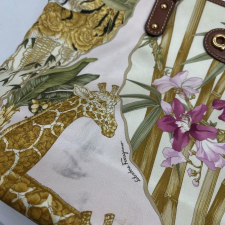  Salvatore Ferragamo サルヴァトーレフェラガモ トートバッグ レザー ナイロン 花柄 アニマル柄  ベージュ