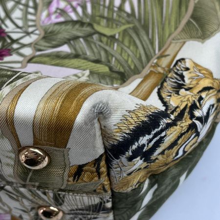  Salvatore Ferragamo サルヴァトーレフェラガモ トートバッグ レザー ナイロン 花柄 アニマル柄  ベージュ