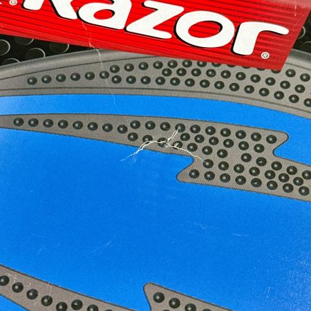  Razor レイザー リップスティック スケートボード 乗用玩具 未使用品 15059242