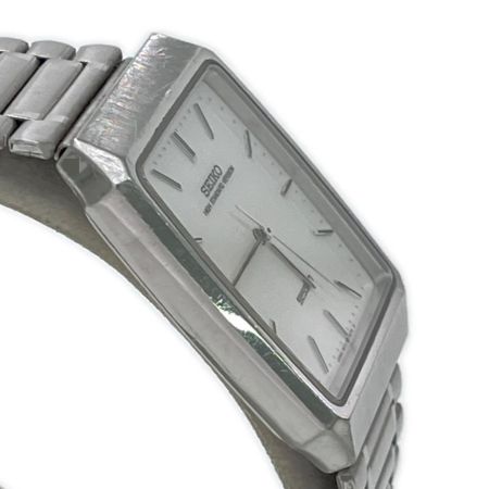  SEIKO セイコー 腕時計 クオーツ ステンレススチール ホワイト 本体のみ R8.8月電池交換済 5E31-5A70
