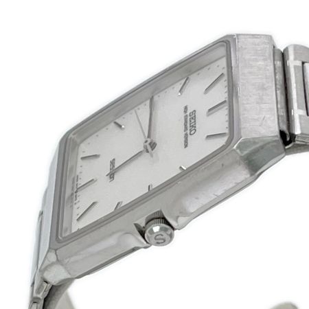  SEIKO セイコー 腕時計 クオーツ ステンレススチール ホワイト 本体のみ R8.8月電池交換済 5E31-5A70