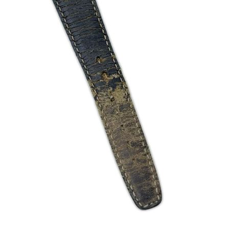  GUCCI グッチ 腕時計 クオーツ デイト ローマ数字 ホワイト文字盤 本体のみ レザー シルバー ベルト劣化 R8.8電池交換済 5500M