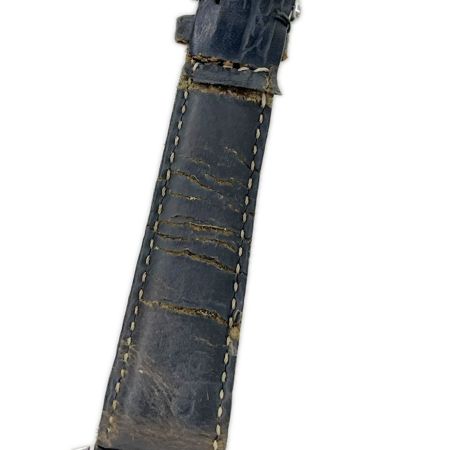  GUCCI グッチ 腕時計 クオーツ デイト ローマ数字 ホワイト文字盤 本体のみ レザー シルバー ベルト劣化 R8.8電池交換済 5500M