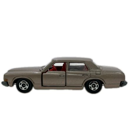  トミカ 黒箱トミカ No.32 トヨタ クラウン2600 ロイヤルサルーン 1/65スケール 日本製