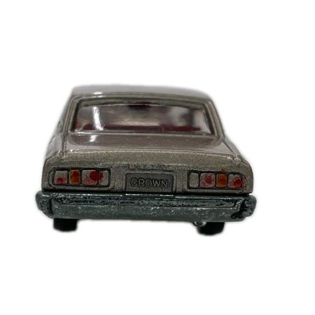  トミカ 黒箱トミカ No.32 トヨタ クラウン2600 ロイヤルサルーン 1/65スケール 日本製