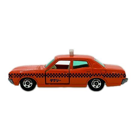  トミカ 黒箱トミカ No.28 ニッサン セドリックタクシー 1/65スケール 日本製 オレンジ