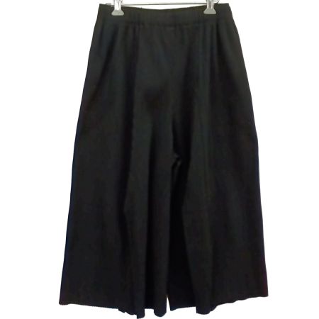  ISSEY MIYAKE イッセイミヤケ パンツ MI22KF634 ブラック