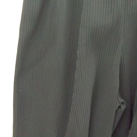  ISSEY MIYAKE イッセイミヤケ パンツ MI22KF634 ブラック