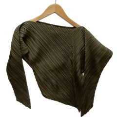 ISSEY MIYAKE イッセイミヤケ 変形カットソー JG12170 カーキ Bランク