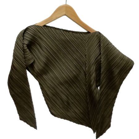 ISSEY MIYAKE イッセイミヤケ 変形カットソー JG12170 カーキ