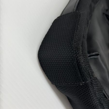 EMPORIO ARMANI エンポリオアルマーニ ショルダーバッグ メッシュ 毛玉有 ブラック