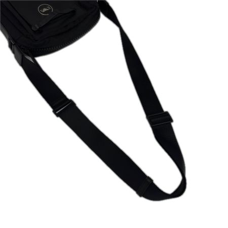 EMPORIO ARMANI エンポリオアルマーニ ショルダーバッグ メッシュ 毛玉有 ブラック