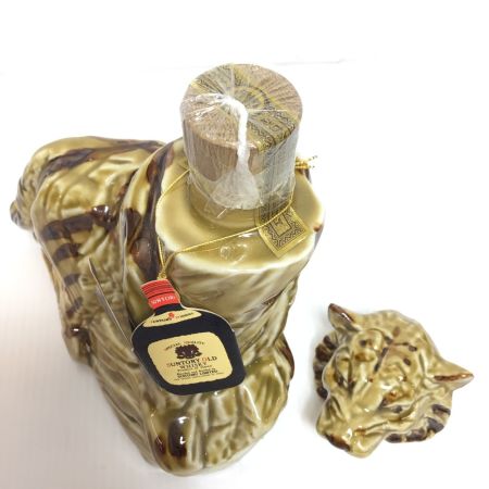 【北海道内限定発送】 OLD サントリーオールド 蒸留酒類 ウィスキー ジャパニーズ 700ml 箱付 陶器干支ボトル 寅歳 43度