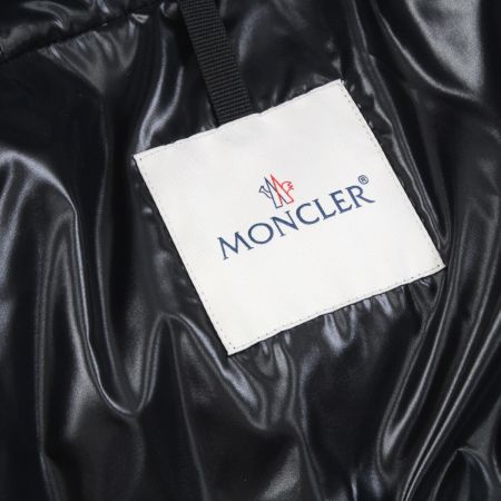  MONCLER モンクレール ダウンジャケット E209199525 57843 ブラック