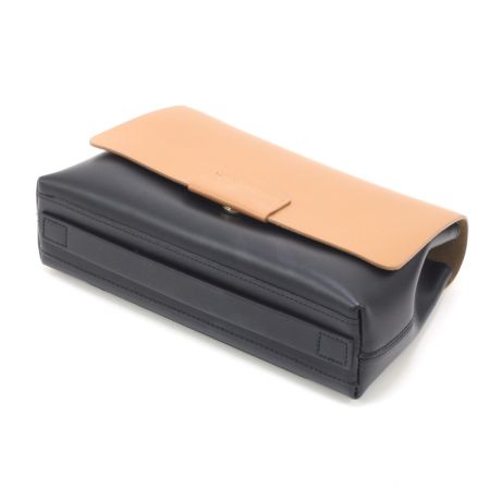  PAOLA NUTTI クラッチバッグ ブラック×ブラウン