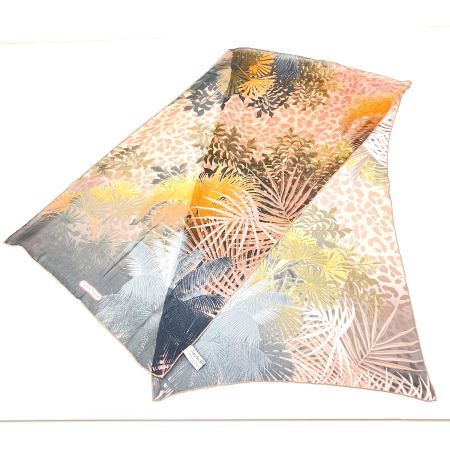  Ferragamo フェラガモ ヒョウ柄＆木 スカーフ シルク100% ブラウン