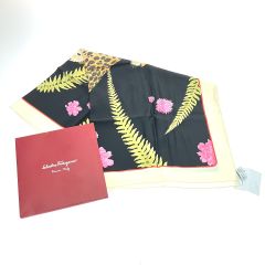  Salvatore Ferragamo サルヴァトーレフェラガモ ヒョウ柄 スカーフ シルク100% ブラック＊アイボリー Aランク