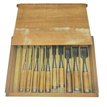  伊勢弘 別製 ノミ 10本セット 柄に割れ有