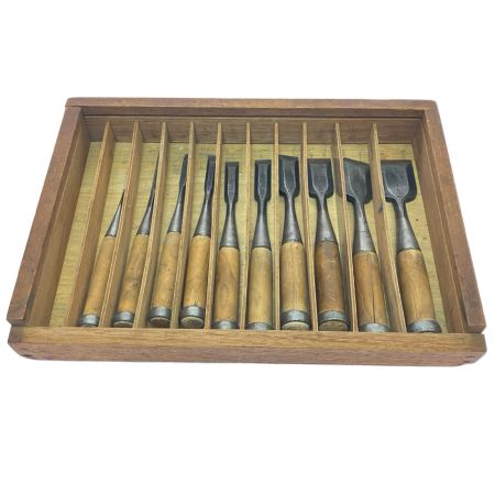  伊勢弘 別製 ノミ 10本セット 柄に割れ有