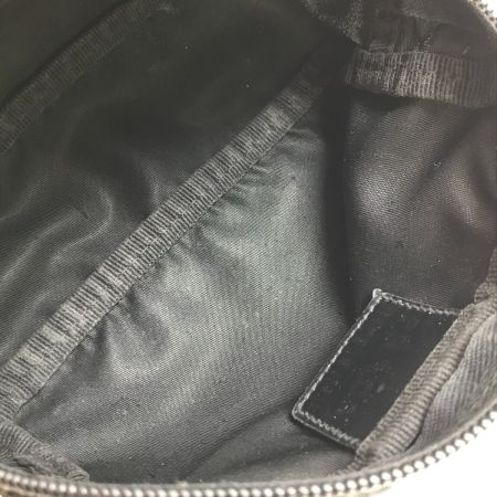  PRADA プラダ コスメポーチ ナイロン ブラック