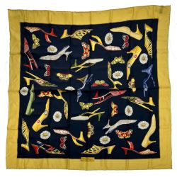 $$ Salvatore Ferragamo サルヴァトーレフェラガモ ハイヒール柄　スカーフ ネイビー Bランク