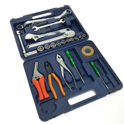 $$ TONE トネ ハンドツール ツールセット プラスドライバー2本、スケール、ハンマー欠品 K30 Bランク