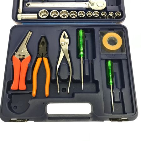  TONE トネ ハンドツール ツールセット プラスドライバー2本、スケール、ハンマー欠品 K30