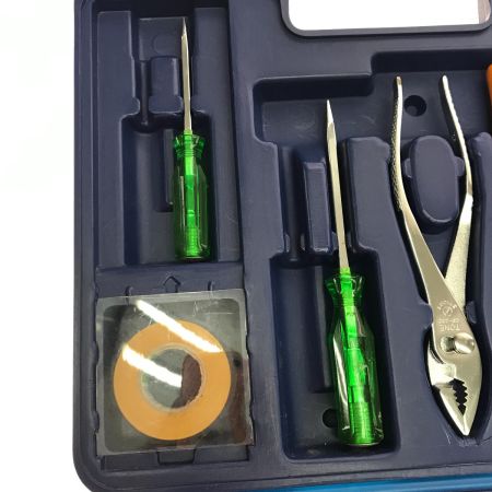  TONE トネ ハンドツール ツールセット プラスドライバー2本、スケール、ハンマー欠品 K30