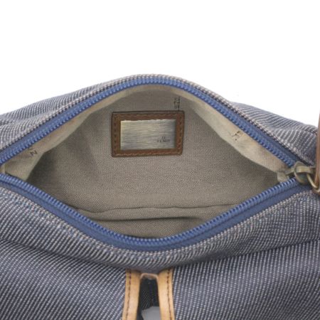  FENDI フェンディ ウエストバッグ 7VA149 ネイビー