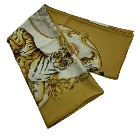  Salvatore Ferragamo サルヴァトーレフェラガモ スカーフ ヒョウ柄 シルク イエロー