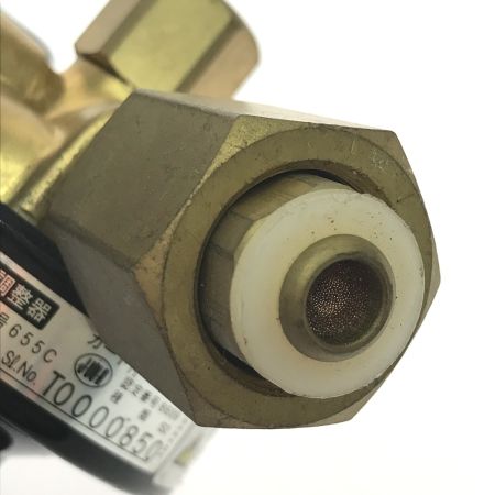  日酸TANAKA  酸素用圧力調整器 動作未確認