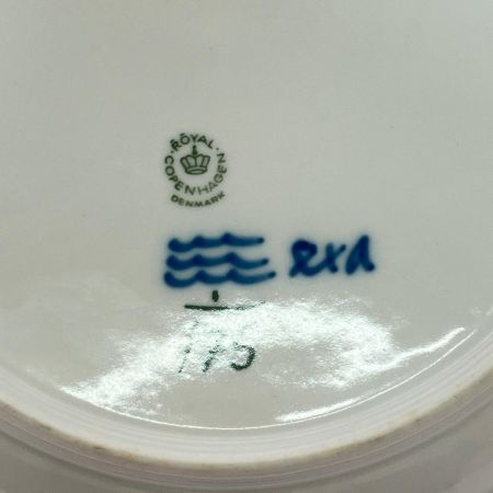  ROYAL COPENHAGEN ロイヤル・コペンハーゲン ブルーフルーテッド プレート 1P