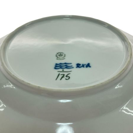  ROYAL COPENHAGEN ロイヤル・コペンハーゲン ブルーフルーテッド プレート 1P