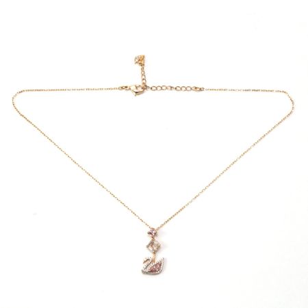  SWAROVSKI スワロフスキー ダズリングスワンネックレス 38-43cm 5473024
