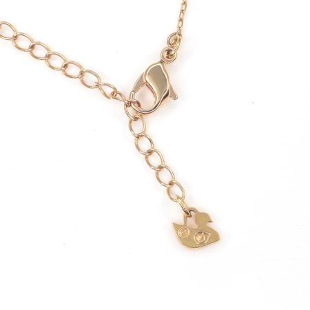  SWAROVSKI スワロフスキー ダズリングスワンネックレス 38-43cm 5473024