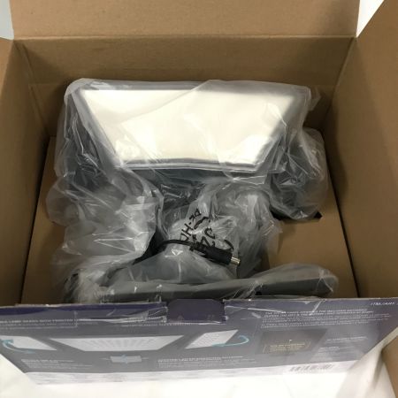  NEWGALE ソーラーモーションセンサーライト 3000ルーメン #56784