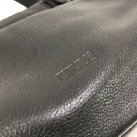  BREE ブリ ハンドバッグ レザー ブラック