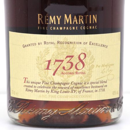  REMY MARTIN レミーマルタン コニャック 1738 ACCORD ROYAL アコードロイヤル 700ml 40度 ギフトBOX付 未開栓