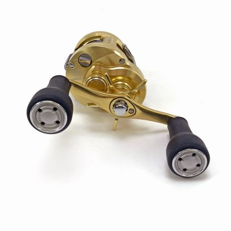  SHIMANO シマノ 23 カルカッタコンクエスト MD 300XGLH 右ハンドル ベイトキャスティングリール 045935