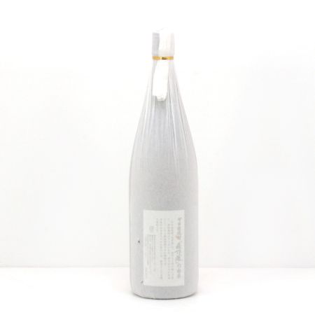 【北海道内限定発送】 森伊蔵酒造  かめ壺焼酎 森伊蔵 本格芋焼酎 1.8L 25度 未開栓