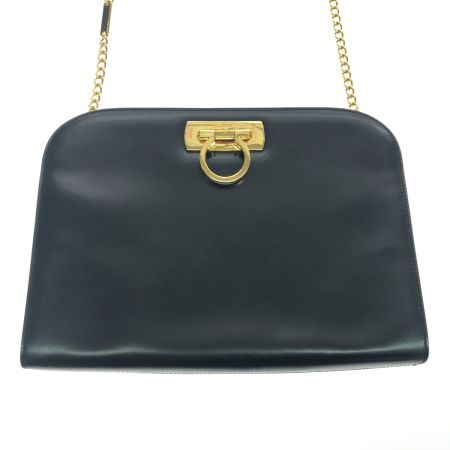  Salvatore Ferragamo サルヴァトーレフェラガモ ショルダーバッグ ガンチーニ ゴールドチェーン チェーンショルダー P21 0587 ブラック